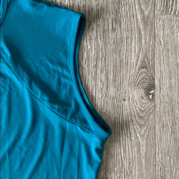 Womens half sleeved top. - Picture 3 of 4